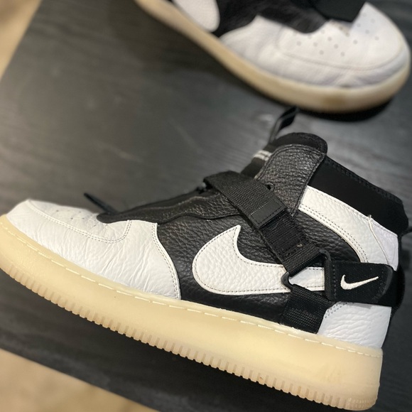 Air Force 1 “Utility” Mid - Picture 2 of 7